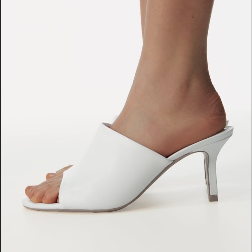 LEATHER HEELED MULES